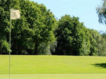 Lingfield Park Golf Course