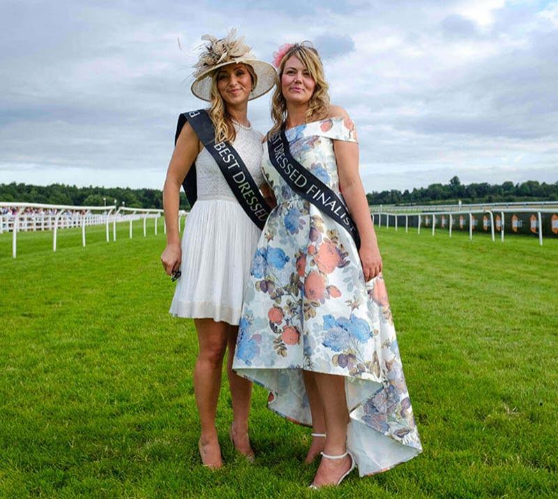 2 Best Dressed finalists pose for photobraphs