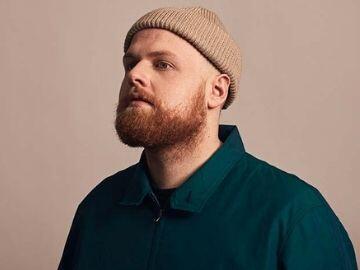 Tom Walker is confirmed to perform live after racing at Lingfield Park Racecourse on Saturday 21st August 2021